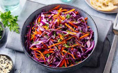 Red cabbage salad